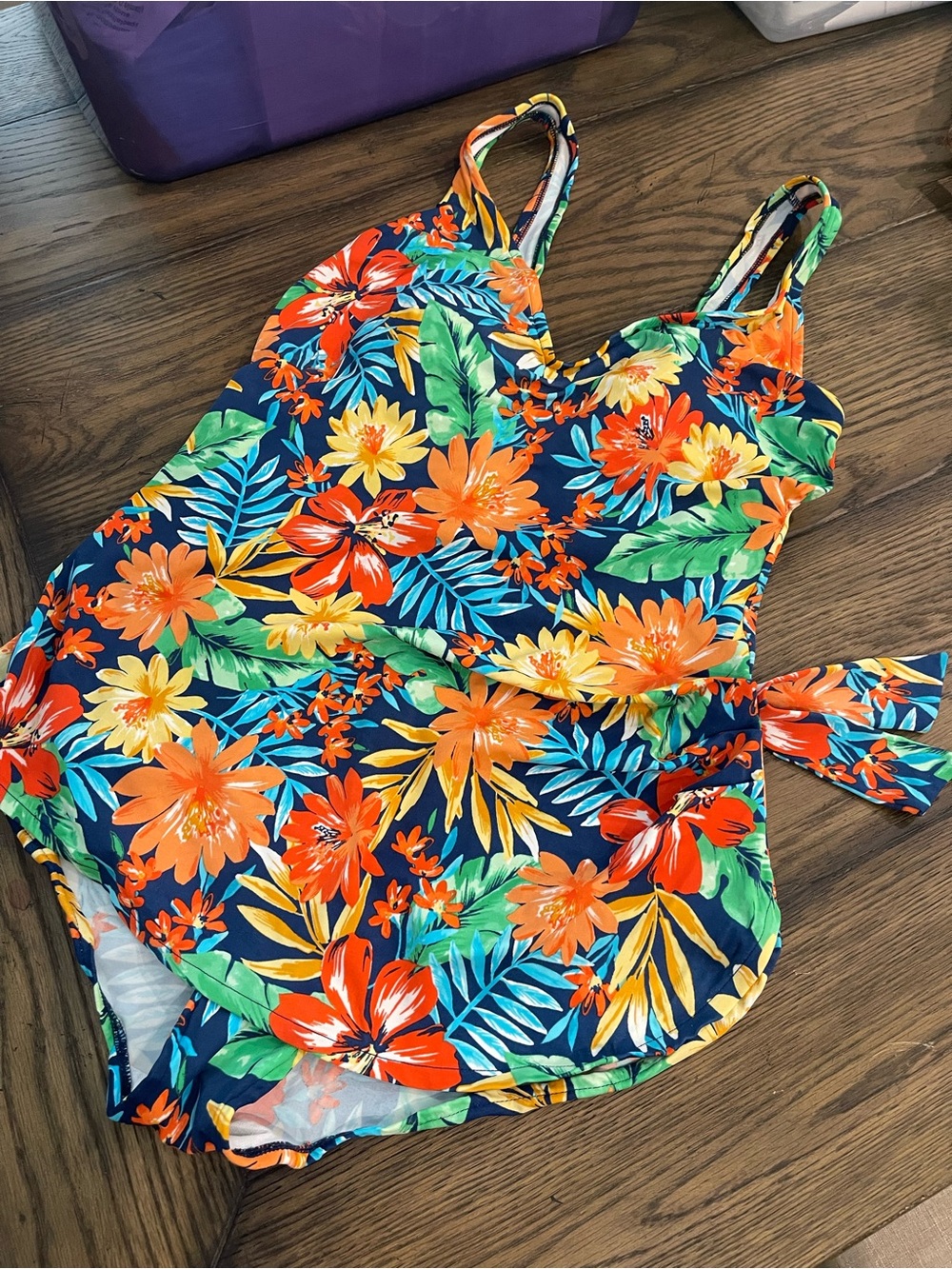 Plus Size Tropical Floral Tankini Swimsuit in Navy & Orange - Picture 7 of 12